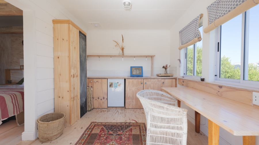 2 Bedroom Property for Sale in Suiderstrand Western Cape